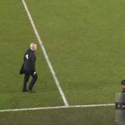 Javier Aguirre, umplut de sânge după ce a fost lovit în cap de o doză de bere în Honduras - Mexic // foto: Captură GSP
