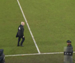 Javier Aguirre, umplut de sânge după ce a fost lovit în cap de o doză de bere în Honduras - Mexic // foto: Captură GSP