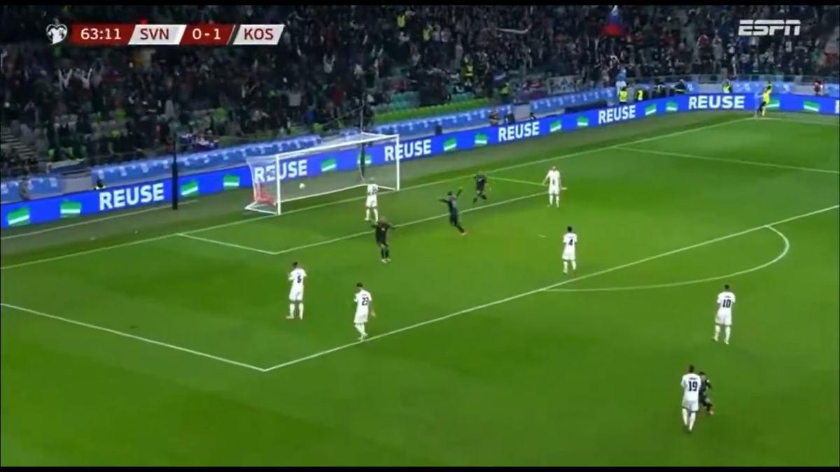 Autogol Zan Karnicnik Slovenia -Kosovo 0-2