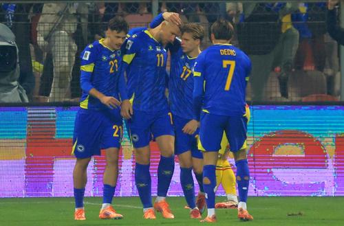 Edin Dzeko a marca golul de 1-1 în Bosnia - România/ FOTO Ionuț Iordache (GSP)