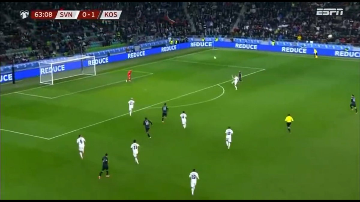 Ce autogol în preliminariile Campionatului Mondial: și-a învins propriul portar cu o execuție „superbă” de la 20 de metri