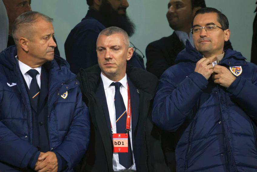 Răzvan Burleanu și oamenii săi de nădejde, în deplasarea de la Zenica / FOTO: Ionuț Iordache (GSP)