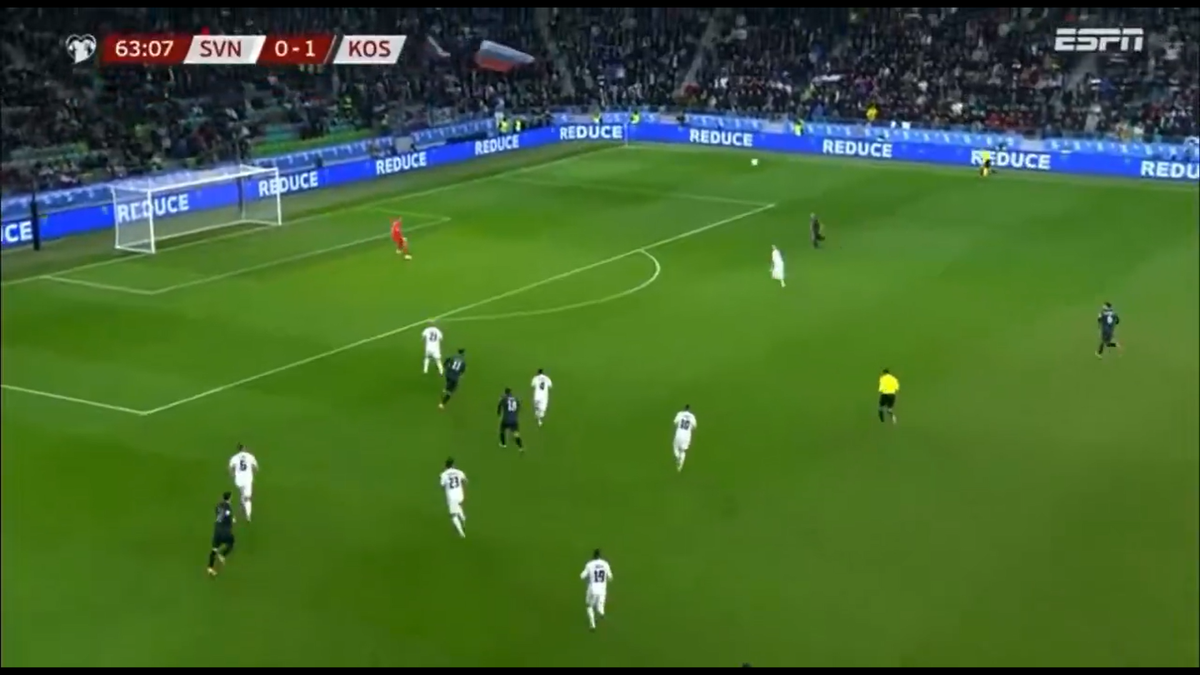 Ce autogol în preliminariile Campionatului Mondial: și-a învins propriul portar cu o execuție „superbă” de la 20 de metri