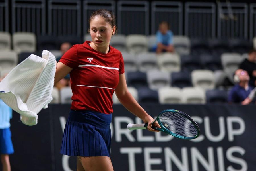 Ruxandra Bertea în play-off-ul BJK Cup Foto: Imago Images România - Polonia 0-3 în play-off-ul Billie Jean King Cup 2026, „tricolorele” vor juca în 2026 în Grupa I Europa/Africa » Victorii pe linie pentru Swiatek și colegele ei