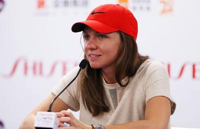 Simona Halep, emoționată când a auzit că Francesca Schiavone și-ar dori s-o antreneze după ce a învins cancerul: „O aștept pe teren”
