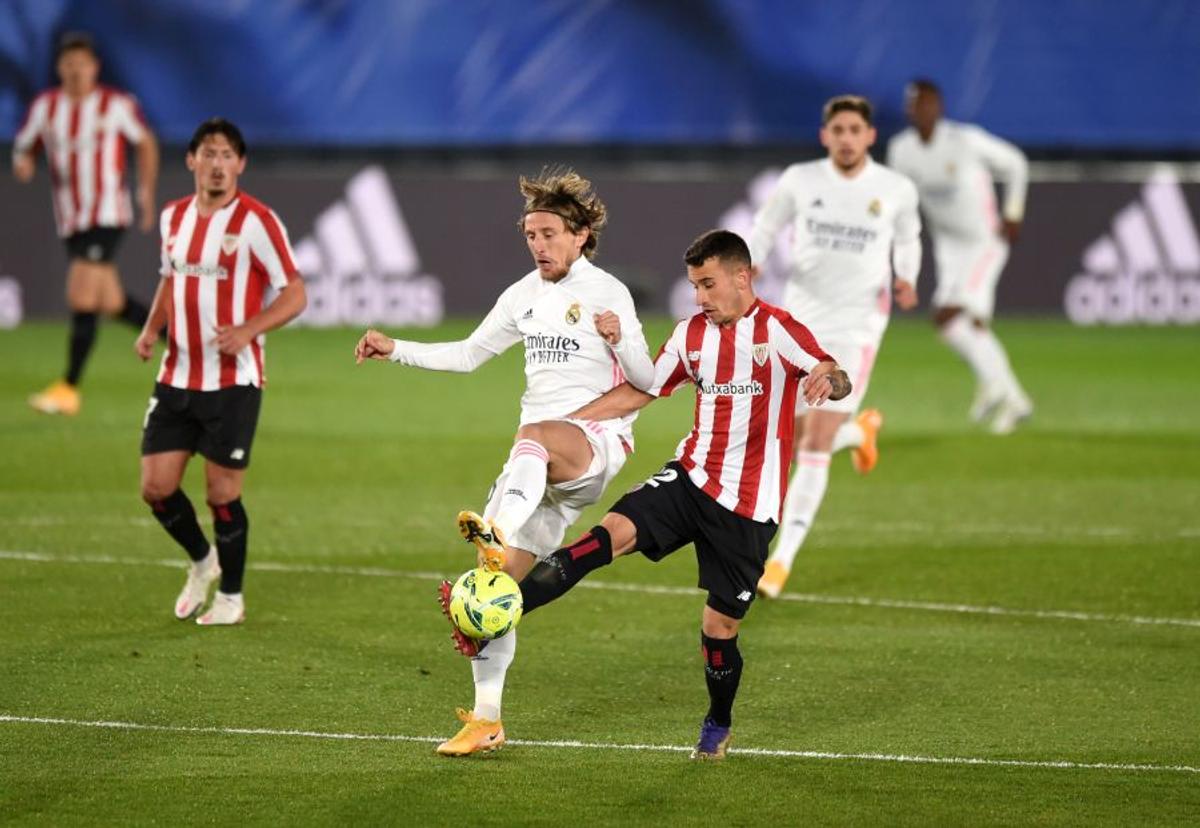 REAL MADRID - ATHLETIC BILBAO. Zinedine Zidane, fermecat de Karim Benzema, salvatorul „galacticilor”: „E clar cel mai bun atacant francez din istorie!”