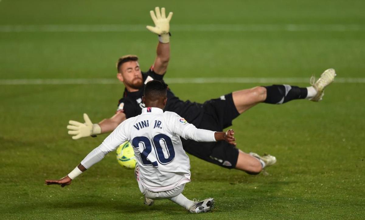 REAL MADRID - ATHLETIC BILBAO. Zinedine Zidane, fermecat de Karim Benzema, salvatorul „galacticilor”: „E clar cel mai bun atacant francez din istorie!”