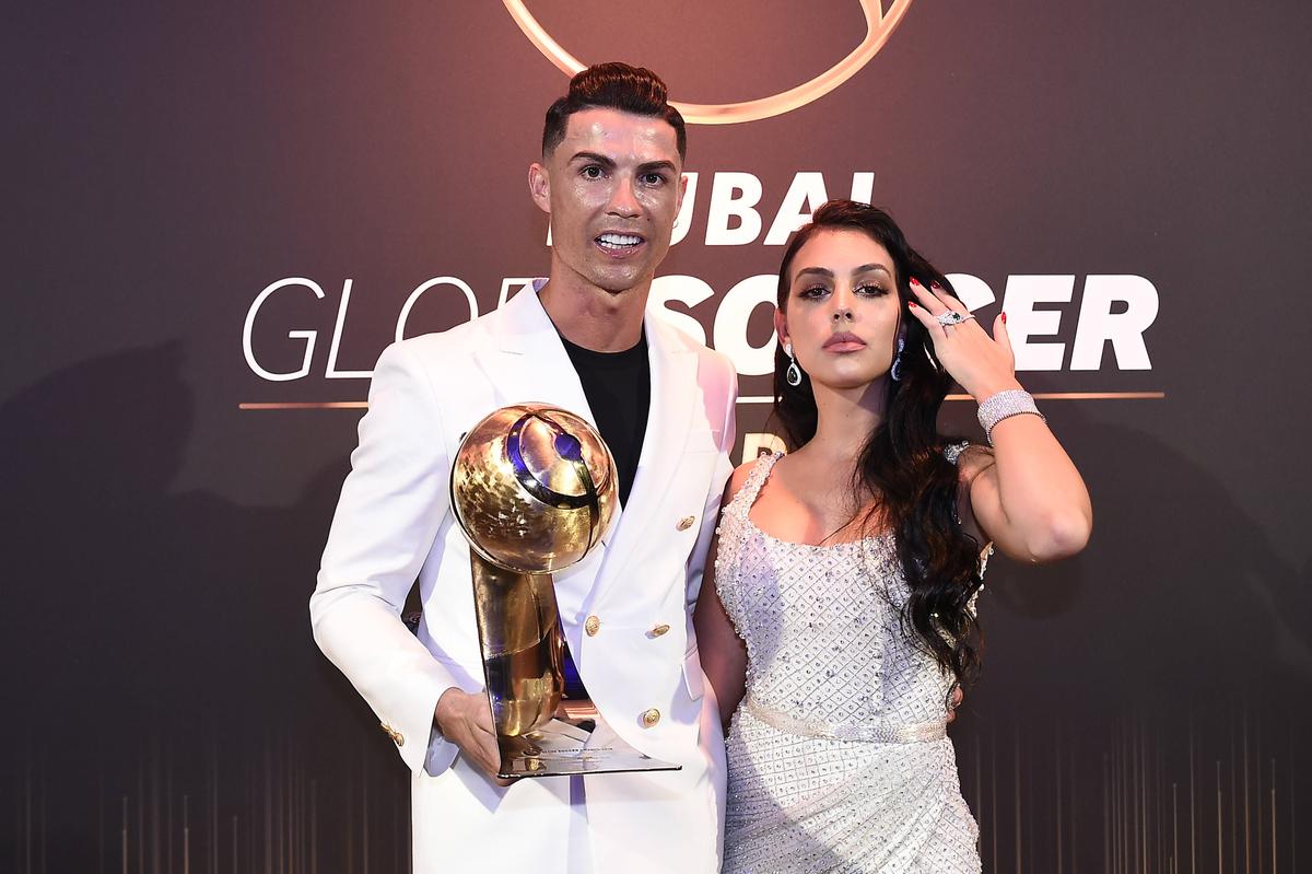 „Moșul” Georgina Rodriguez i-a adus lui Cristiano Ronaldo un cadou de peste 340.000 de dolari