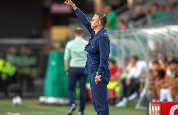 Reghecampf, ofertat » I-a anunțat deja pe șefii lui Neftci Baku