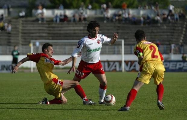 Tibor Moldovan, fost atacant la Dinamo, este invitatul zilei la GSP Live. Urmărește emisiunea AICI