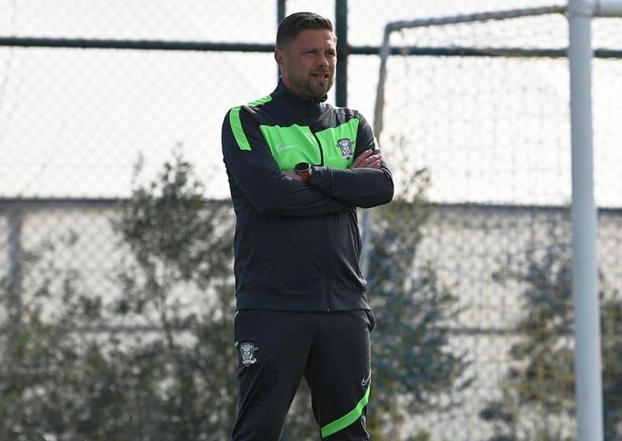 Tavi Chihaia, 41 de ani, antrenează în prezent la grupele de copii și juniori ale Rapidului / Sursă foto: Facebook 17 ani de la un moment teribil trăit de Dinamo în Europa » Interviu cu omul-cheie al acelui meci: „Arbitrul nu ne-a zis absolut nimic! O aroganță tipică”