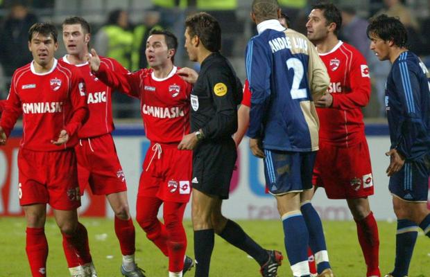 17 ani de la un moment teribil trăit de Dinamo în Europa » Interviu cu omul-cheie al acelui meci: „Arbitrul nu ne-a zis absolut nimic! O aroganță tipică”