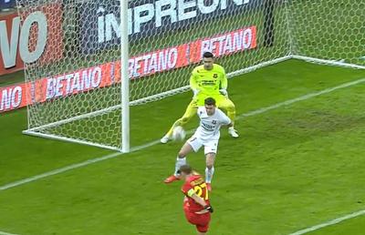 „Omul-voleu” e noul golgeter al Superligii » Execuție magistrală în FCSB - Hermannstadt, precedată de un moment de rătăcire