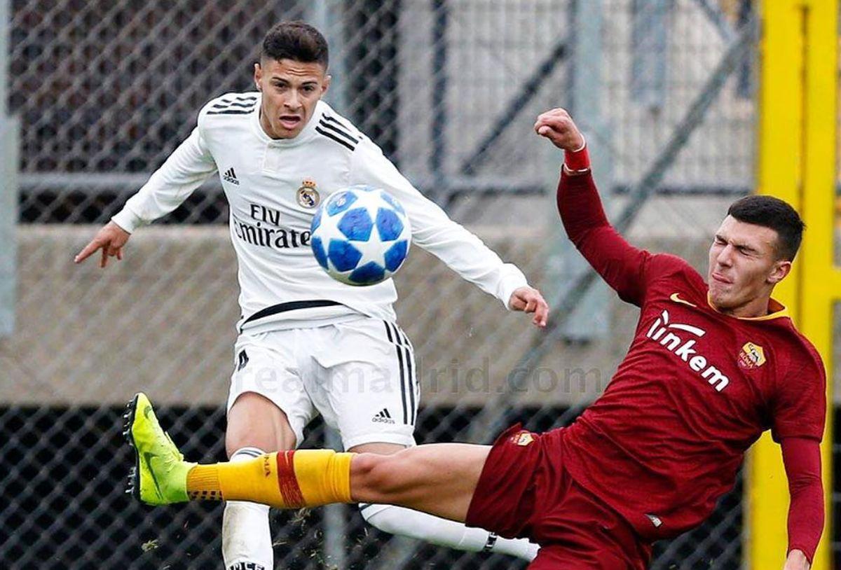 CFR Cluj transferă un jucător crescut de Real Madrid! Și-a reziliat contractul și poate semna cu echipa lui Dan Petrescu