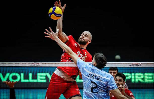 Un voleibalist român a făcut istorie în Brazilia! Trentino, echipa sa, a jucat finala Campionatului Mondial al Cluburilor