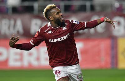 Dublu Aaron! Boupendza urcă Rapidul lângă play-off după o seară de defilare cu Buzăul