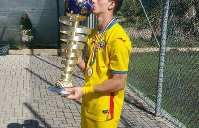 Drama lui Tony Kanalos, fost coleg al lui Ianis Hagi și Andrei Rațiu la naționala U17/U18 a României: „Voi mai merge cu greu maximum cinci ani, apoi cad la pat, spre moarte” + Licitație de tricouri pentru transplant cu celule stem