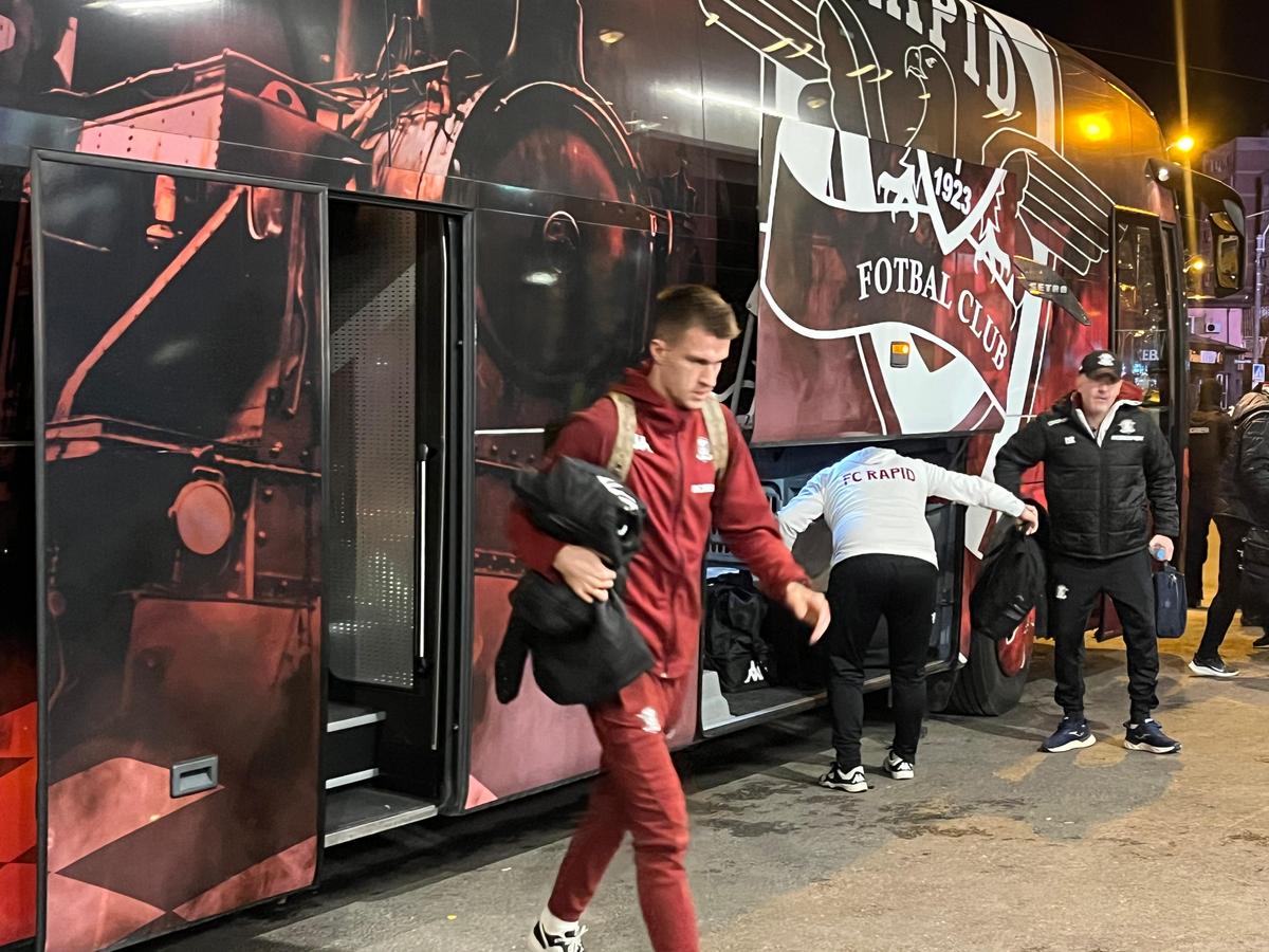 Dublu Aaron! Boupendza urcă Rapidul lângă play-off după o seară de defilare cu Buzăul