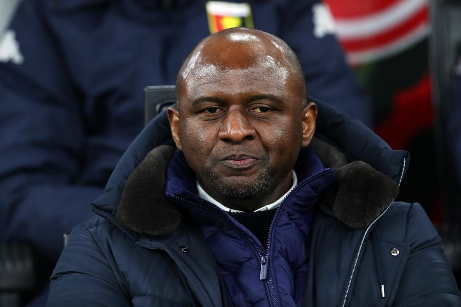 Patrick Vieira, foto: Guliver/gettyimages Criză istorică la Genoa lui Șucu: Patrick Vieira, demis!? » „N-are sens! Nu se încadrează cu personalitatea mea”