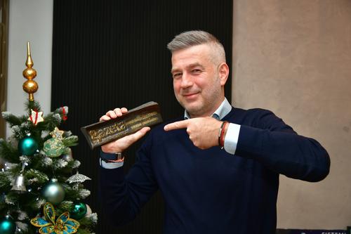 Edward Iordănescu câștigă pentru al doilea an consecutiv premiul de „Antrenorul anului”. FOTO: Cristi Preda