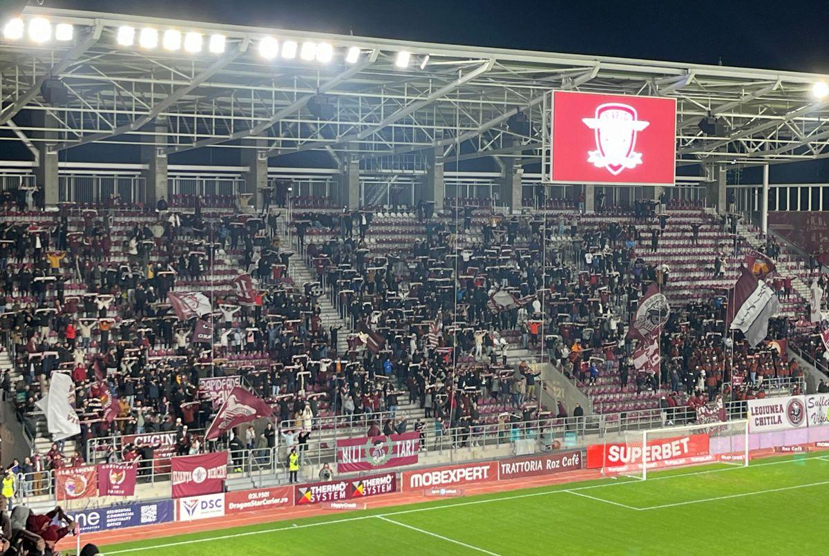 Continuă scandalul la Rapid » Suporterii au strigat: „Demisia, demisia!” + mesaj jignitor