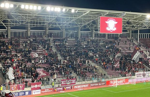 Continuă scandalul la Rapid » Suporterii au strigat: „Demisia, demisia!” + mesaj jignitor