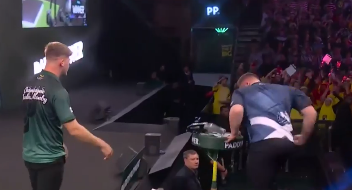 Cameron Menzies, incident la Campionatul Mondial de Darts