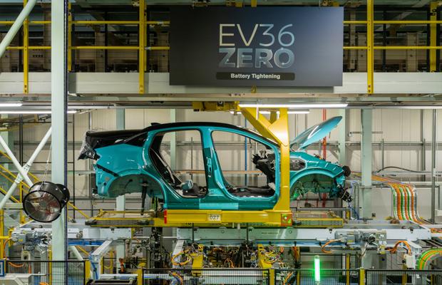 Noua generație Nissan LEAF aduce la viață viziunea EV36Zero la uzina din Sunderland