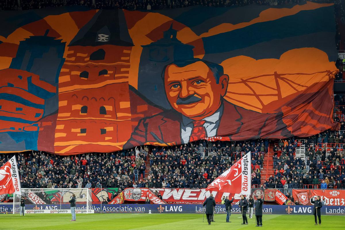 „Cea mai mare scenografie din istorie” » Imagini fabuloase pe stadionul din Europa
