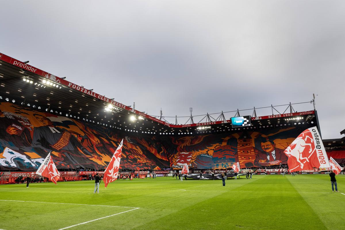 „Cea mai mare scenografie din istorie” » Imagini fabuloase pe stadionul din Europa