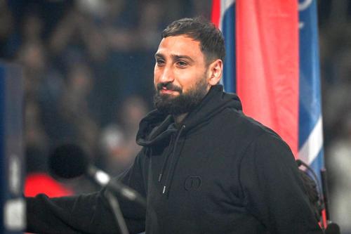 Una dintre persoanele care l-au jefuit pe portarul Gianluigi Donnarumma s-a sinucis în închisoare/ foto: Imago Images