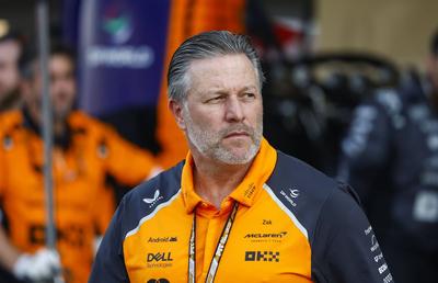 CEO-ul McLaren, glumă deplasată la petrecerea de Crăciun: „Vedeți ochiul ei vânăt?” + Ironii la adresa piloților săi: „Îmi spun Big Daddy”