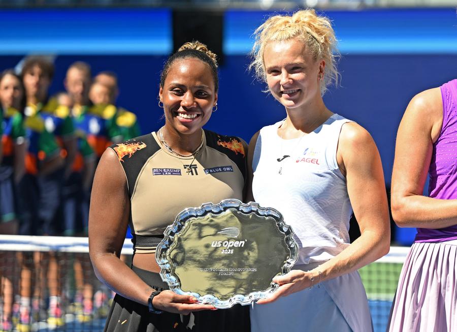WTA a oferit premiile pentru 2025 » Cine este jucătoarea anului și cine a fost desemnată revelația sezonului