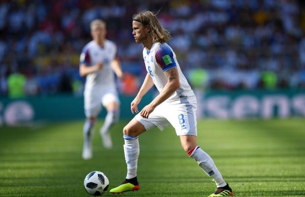 Islandezii dau lovitura! Birkir Bjarnason, titular în națională, rămăsese fără echipă! Și-a găsit contract în Serie A
