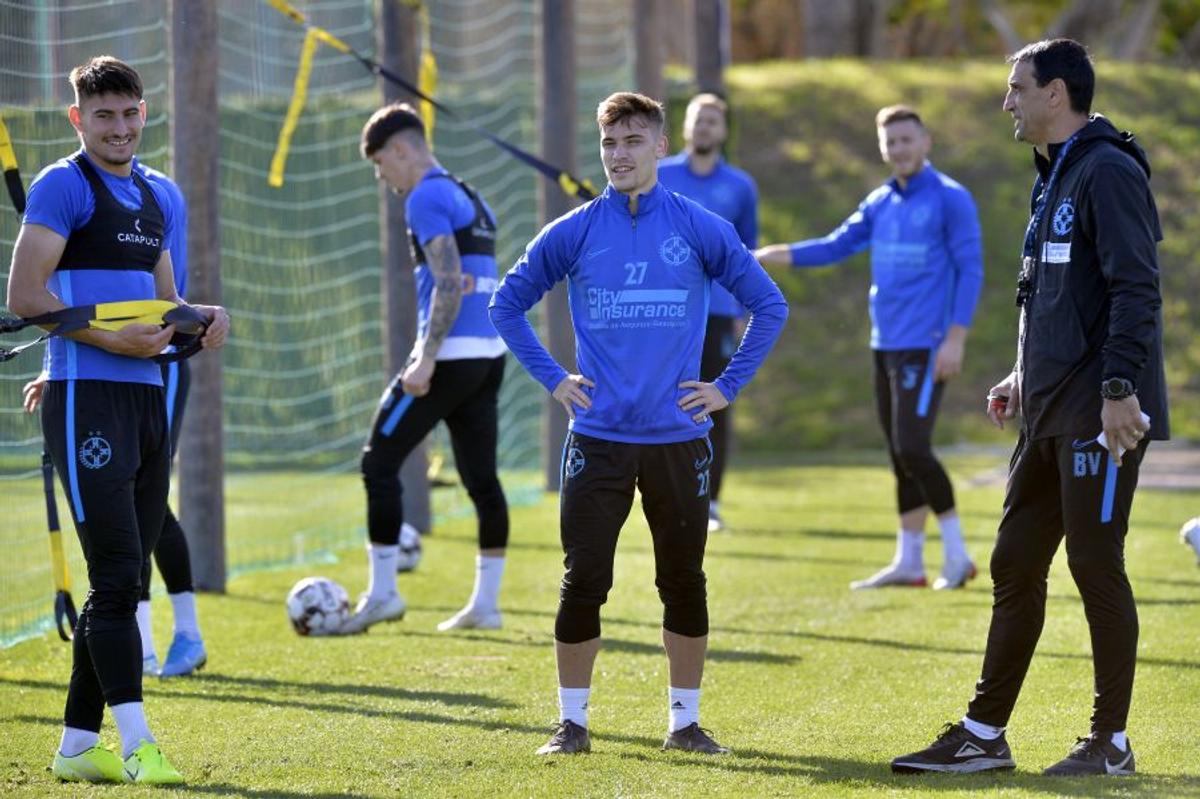 FCSB // CORESPONDENȚĂ GSP DIN SPANIA » VIDEO + FOTO Mirel Rădoi și Adrian Mutu, în cantonamentul celor de la FCSB