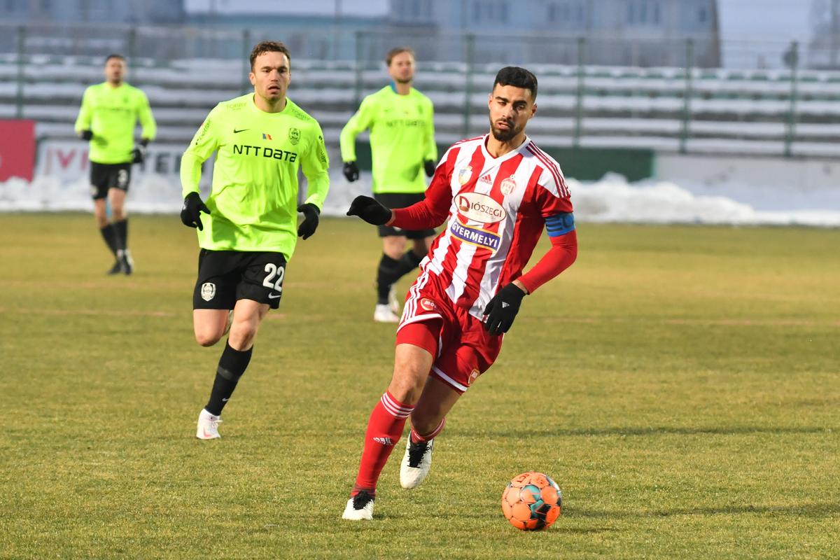 Un titular de la CFR Cluj, OUT: „Simțeam cum se rupe mușchiul!” » Cât lipsește