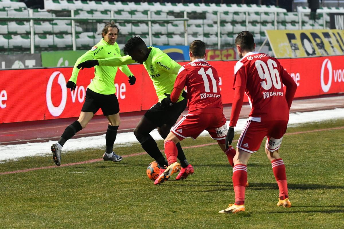 FOTO+VIDEO. Sepsi - CFR Cluj 0-1 » Victorie la limită pentru campioană în „Epoca de gheață”
