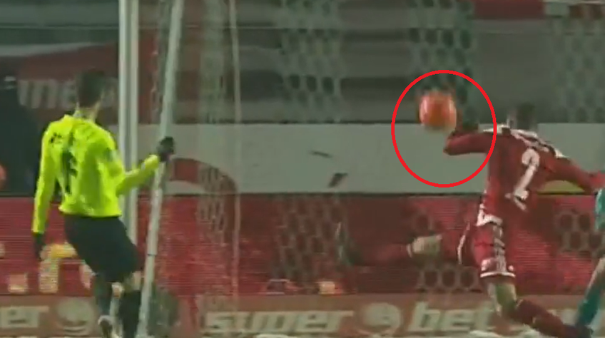 În minutul 90+2 al meciului dintre Sepsi și CFR Cluj, la scorul de 1-0 pentru campioană, „feroviarii” trebuiau să beneficieze de o lovitură de la 11 metri.