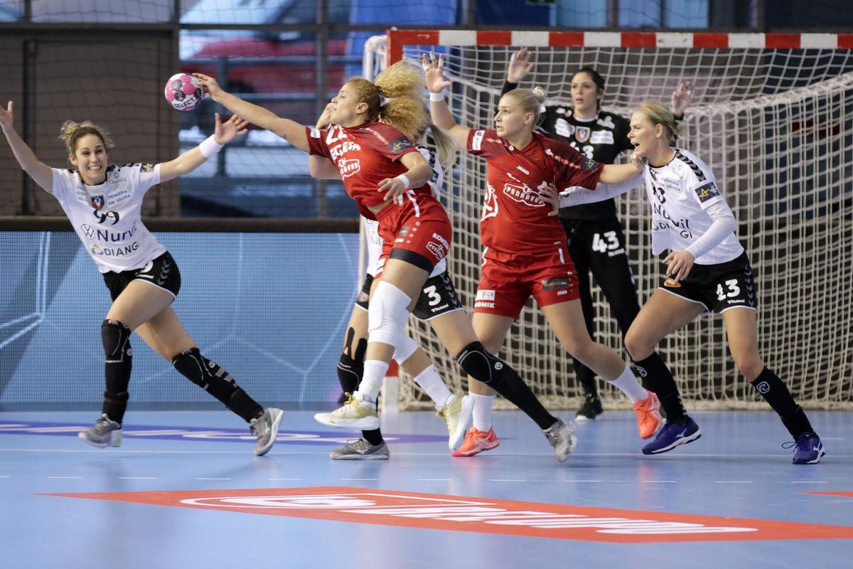 Podravka Koprivnica - SCM Rm. Vâlcea 25-27 » Oltencele obțin prima victorie în grupele Ligii Campionilor
