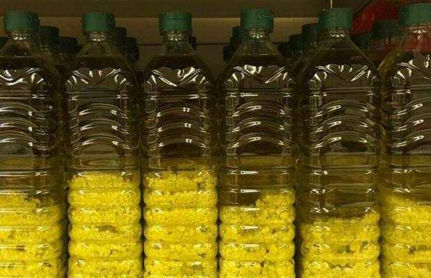 Ce sunt cocoloașele care apar în uleiul de măsline?! Un expert explică: „Fiți atenți”