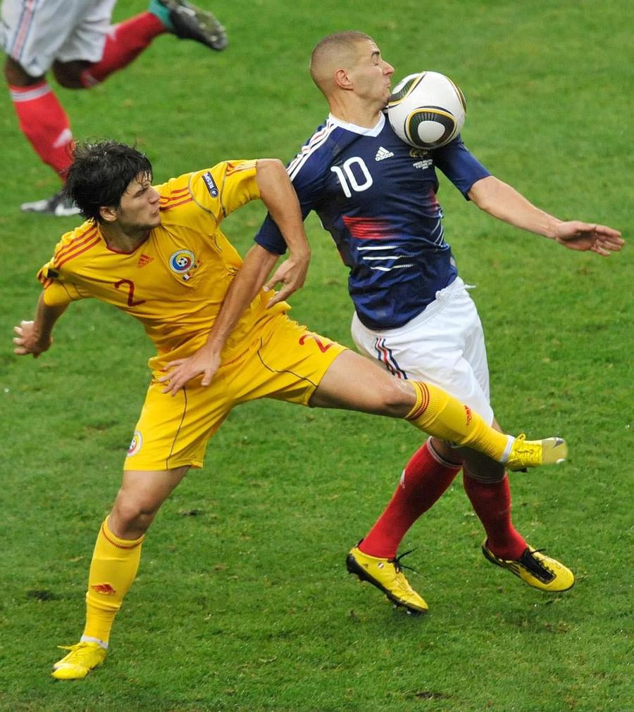 Săpunaru, slalom printre superstaruri » Ce spune despre duelurile cu Ronaldo, Benzema, Rooney sau Pogba