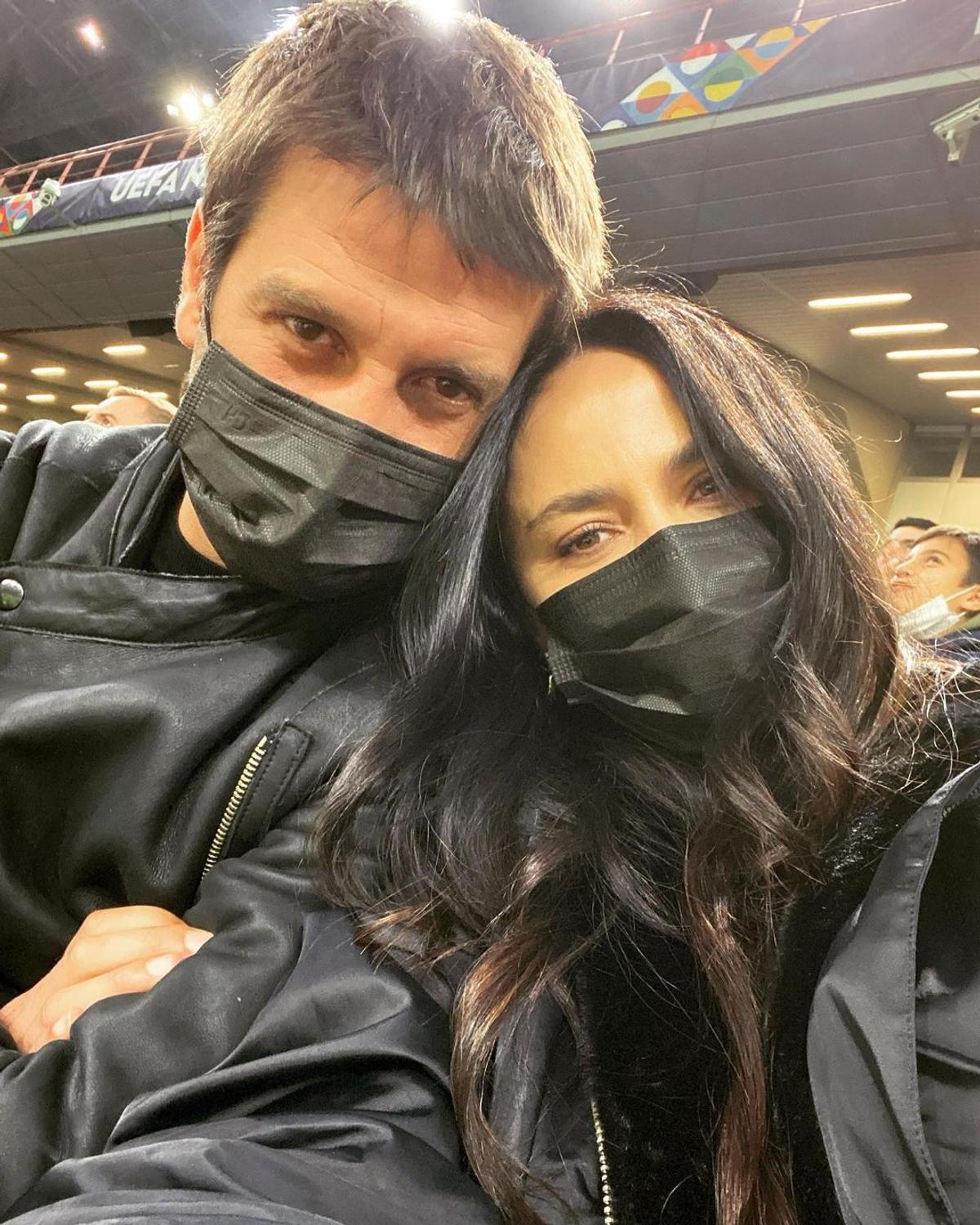 „M-a sunat Materazzi: «Vino la spital!»” » Momentele de groază prin care a trecut Adelina în momentul accidentării lui Cristi Chivu la cap: „Avea o expresie a feței pe care nu o mai văzusem la el!”