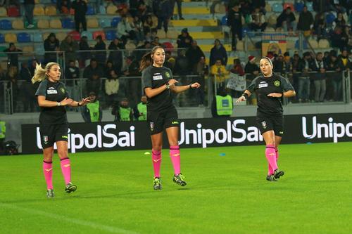 Maria Sole Ferrieri Caputi (centru), alături de Francesca Di Monte (stânga) și Tiziana Trasciatti (dreapta). Foto: Imago Images