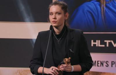 Românca „ANa” e cea mai bună jucătoare de Counter Strike din lume! Premiată într-o gală fastuoasă