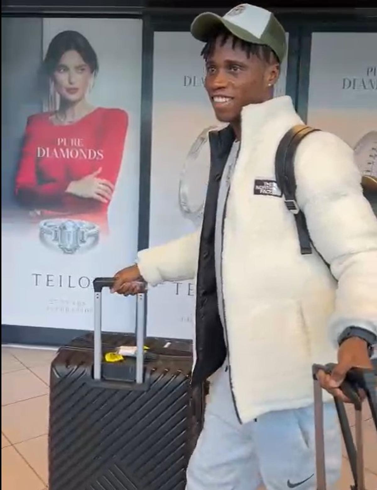 Nana Antwi, noul fundaș de la FCSB, a sosit la București