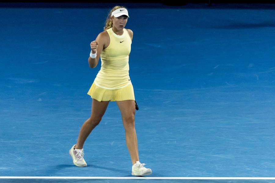 Mirra Andreeva. Foto: Imago Images Tripla finalistă de Grand Slam, eliminată la Melbourne în turul doi » A fost învinsă de o jucătoare de 16 ani în doar 56 de minute
