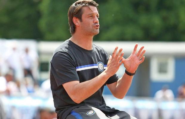 Cristi Chivu pleacă de la Inter » Italienii au anunțat deja numele înlocuitorului