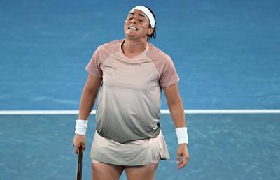 Tripla finalistă de Grand Slam, eliminată la Melbourne în turul doi » A fost învinsă de o jucătoare de 16 ani în doar 56 de minute