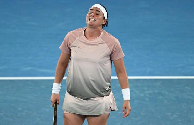 Tripla finalistă de Grand Slam, eliminată la Melbourne în turul doi » A fost învinsă de o jucătoare de 16 ani în doar 56 de minute
