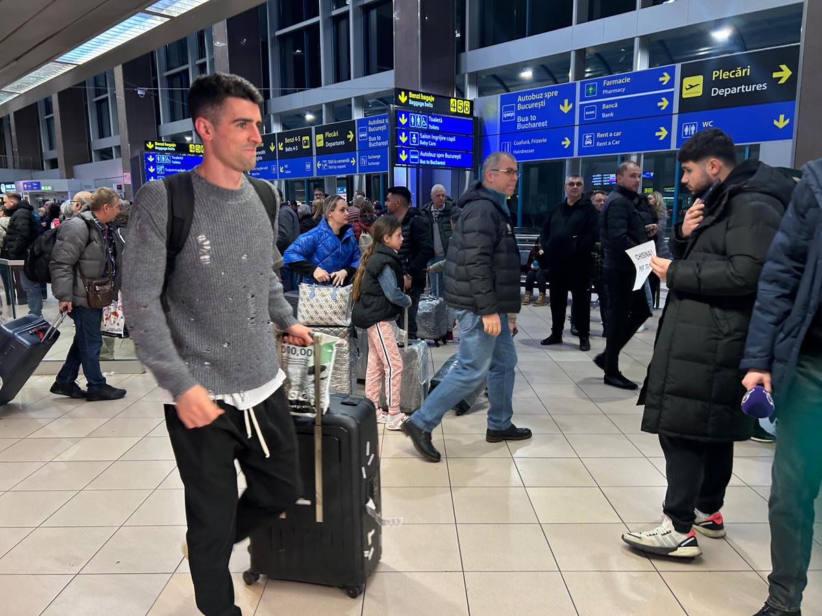 Alexandru Pașcanu a ajuns la București după cantonamentul din Dubai
